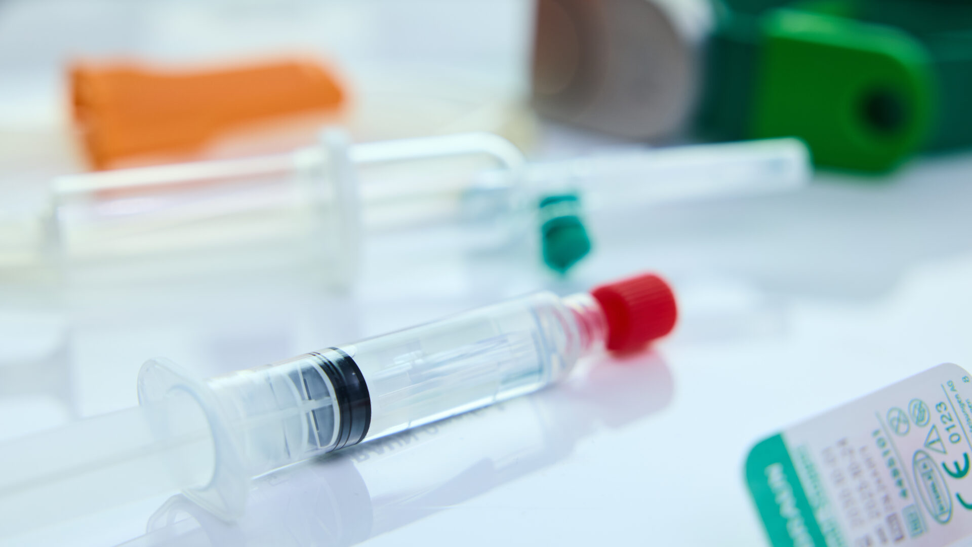 In der Praxis von PD Dr. med. Dr. med. dent. Heinz-Theo Lübbers in Winterthur werden Angstpatienten mittels IV-Sedierung im Dämmerschlaf behandelt.